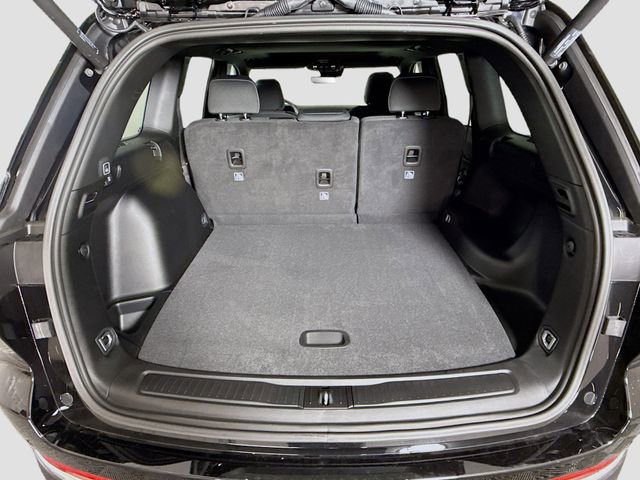 New 2026 Jeep Grand Cherokee Laredo X AWD/4WD image 24