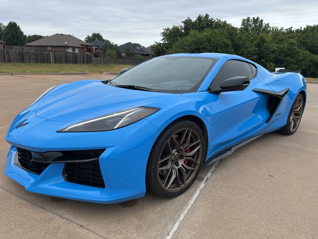 Used 2023 Chevrolet Corvette Z06 w/ Engine Appearance Package image 1