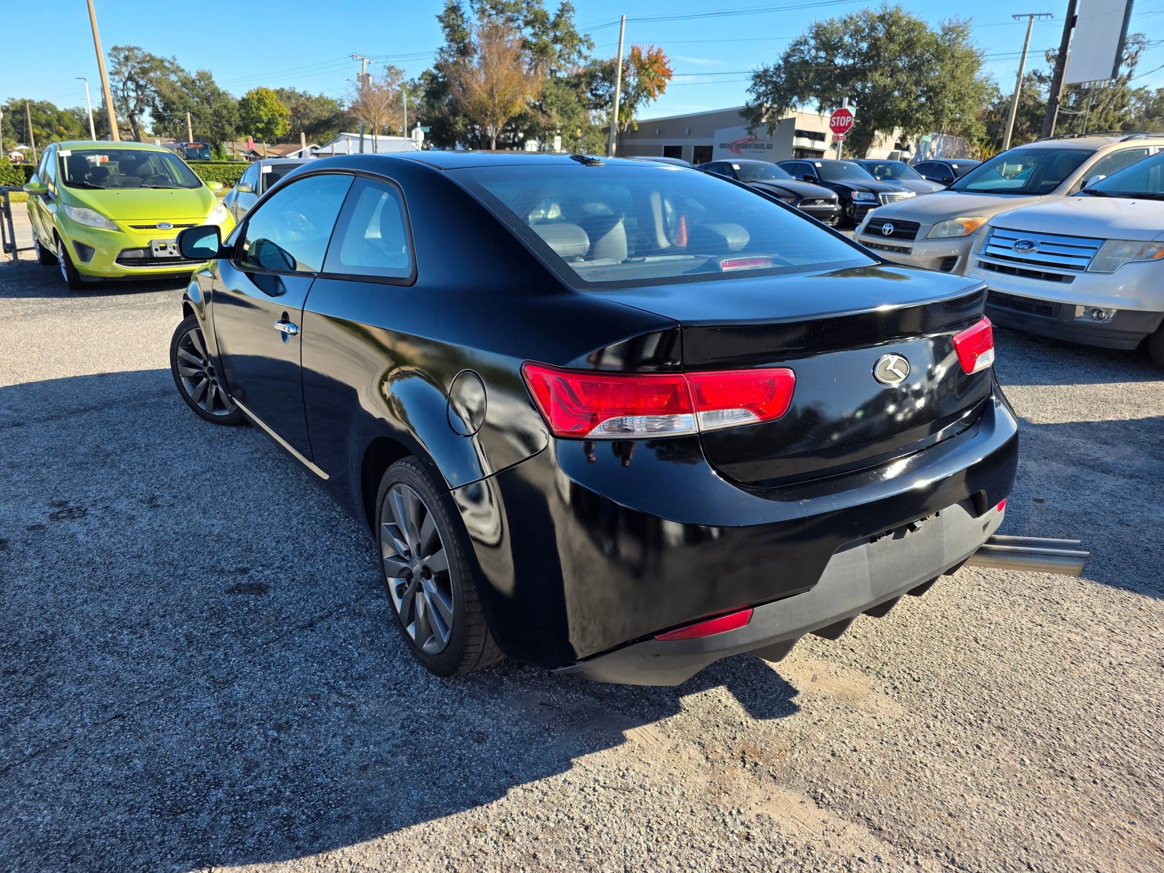 Used 2012 Kia Forte Koup SX w/ Tech Pkg image 5