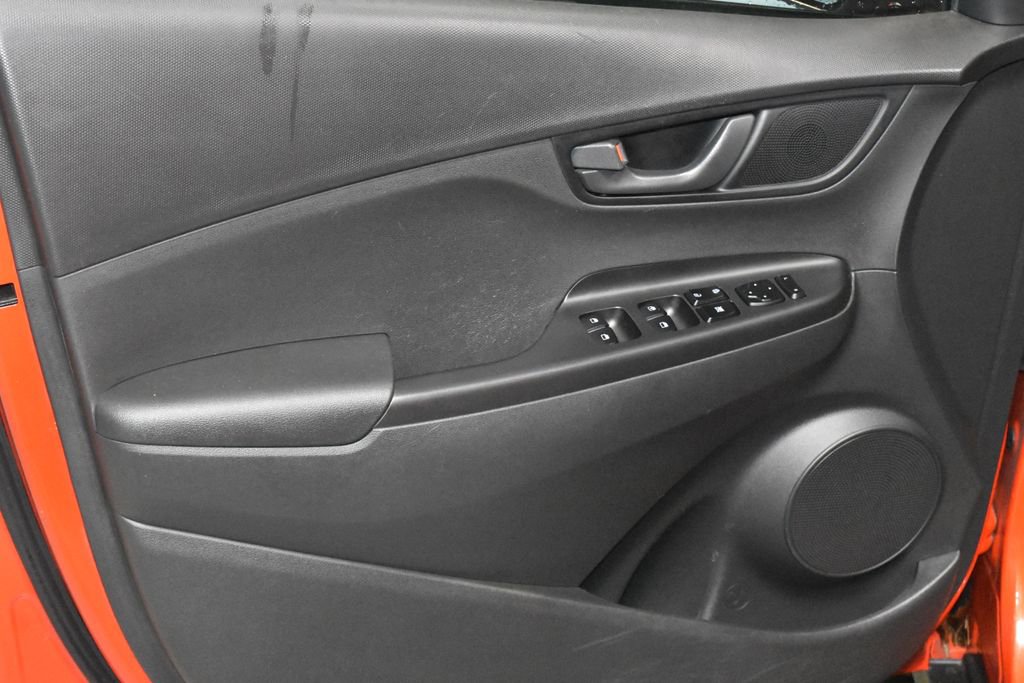 Used 2019 Hyundai Kona SE FWD image 4