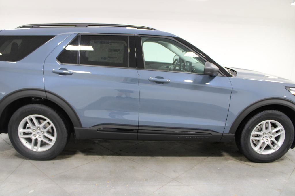 New 2026 Ford Explorer Active RWD image 10