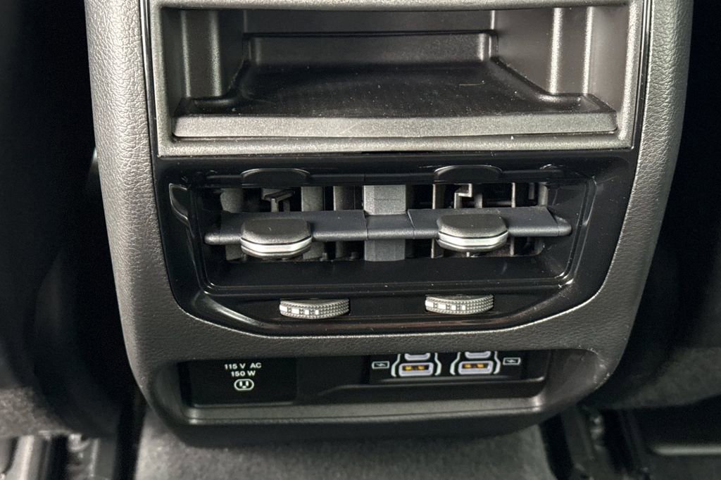 Used 2022 Jeep Grand Cherokee Altitude image 20