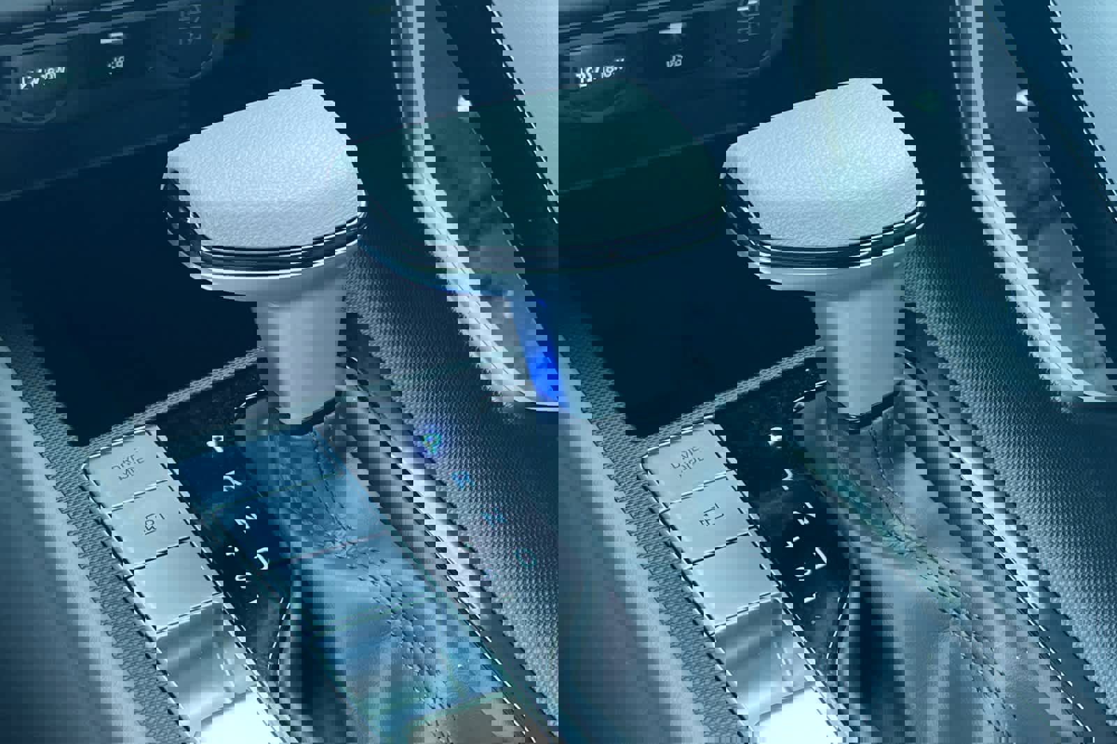 Used 2026 Hyundai Elantra Blue image 25