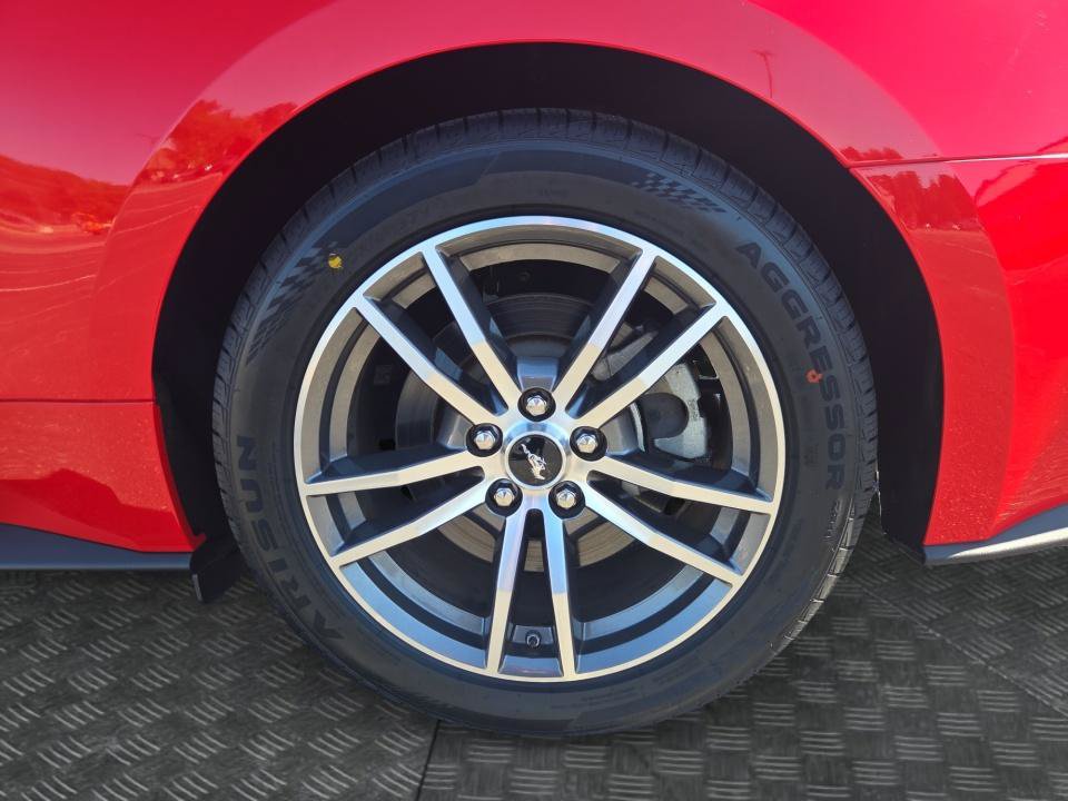 Used 2016 Ford Mustang GT Premium w/ Equipment Group 401A RWD image 26