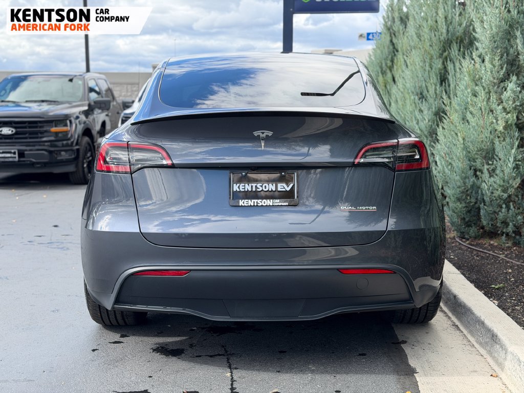 Used 2023 Tesla Model Y Performance AWD/4WD image 6