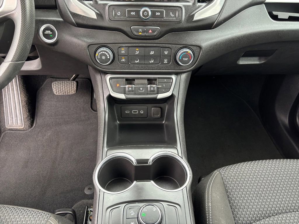 Used 2024 GMC Terrain SLE image 20
