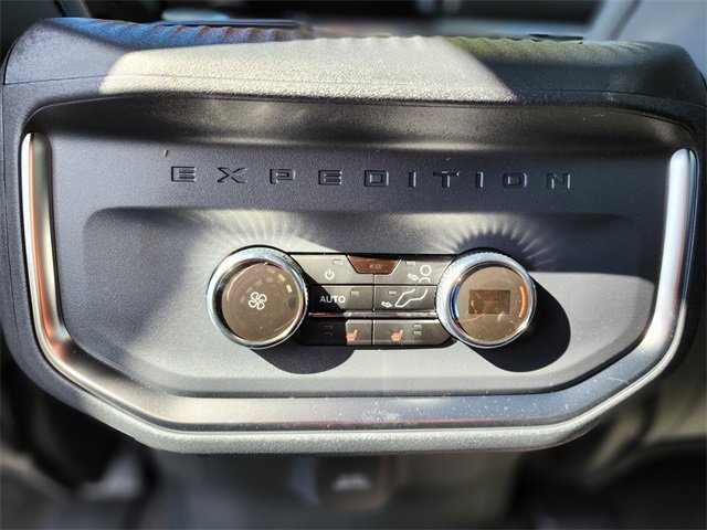 New 2025 Ford Expedition Max Platinum w/ Stealth Performance Package image 18