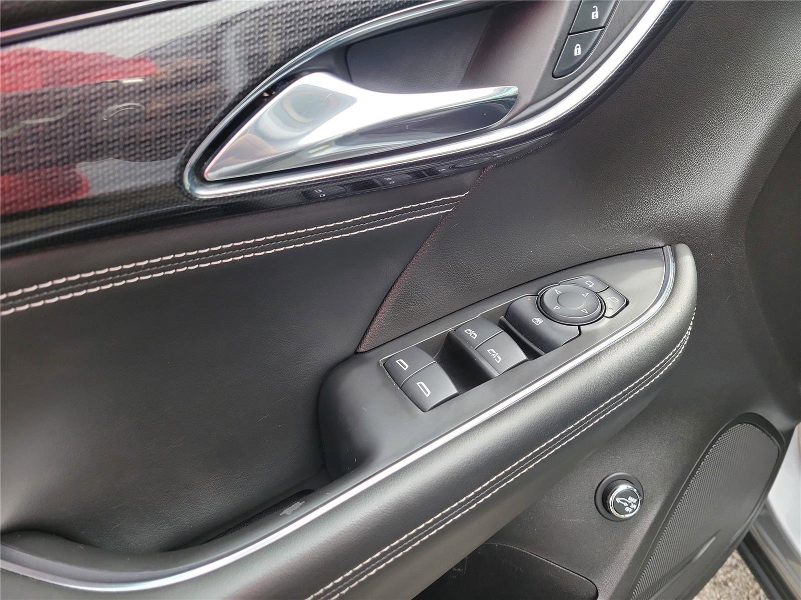 Used 2023 Buick Envision Preferred AWD/4WD image 19