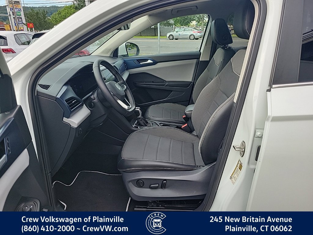 Certified 2023 Volkswagen Taos SE w/ Panoramic Sunroof Package AWD/4WD image 13