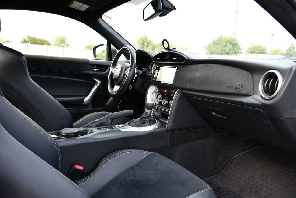 Used 2019 Toyota 86 RWD image 31