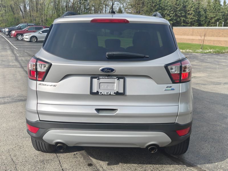 Used 2018 Ford Escape SE AWD/4WD image 6