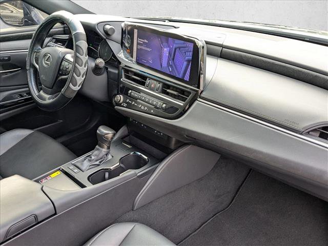 Used 2025 Lexus ES 300h w/ Premium Package FWD image 21