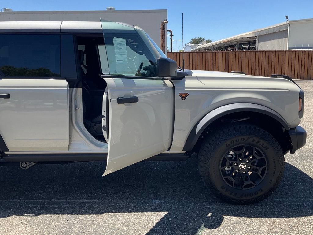 Used 2026 Ford Bronco Badlands AWD/4WD image 35