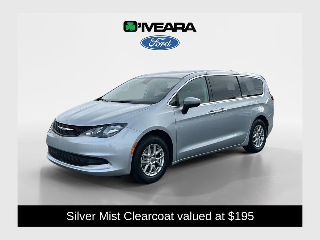 Used 2023 Chrysler Voyager LX image 1