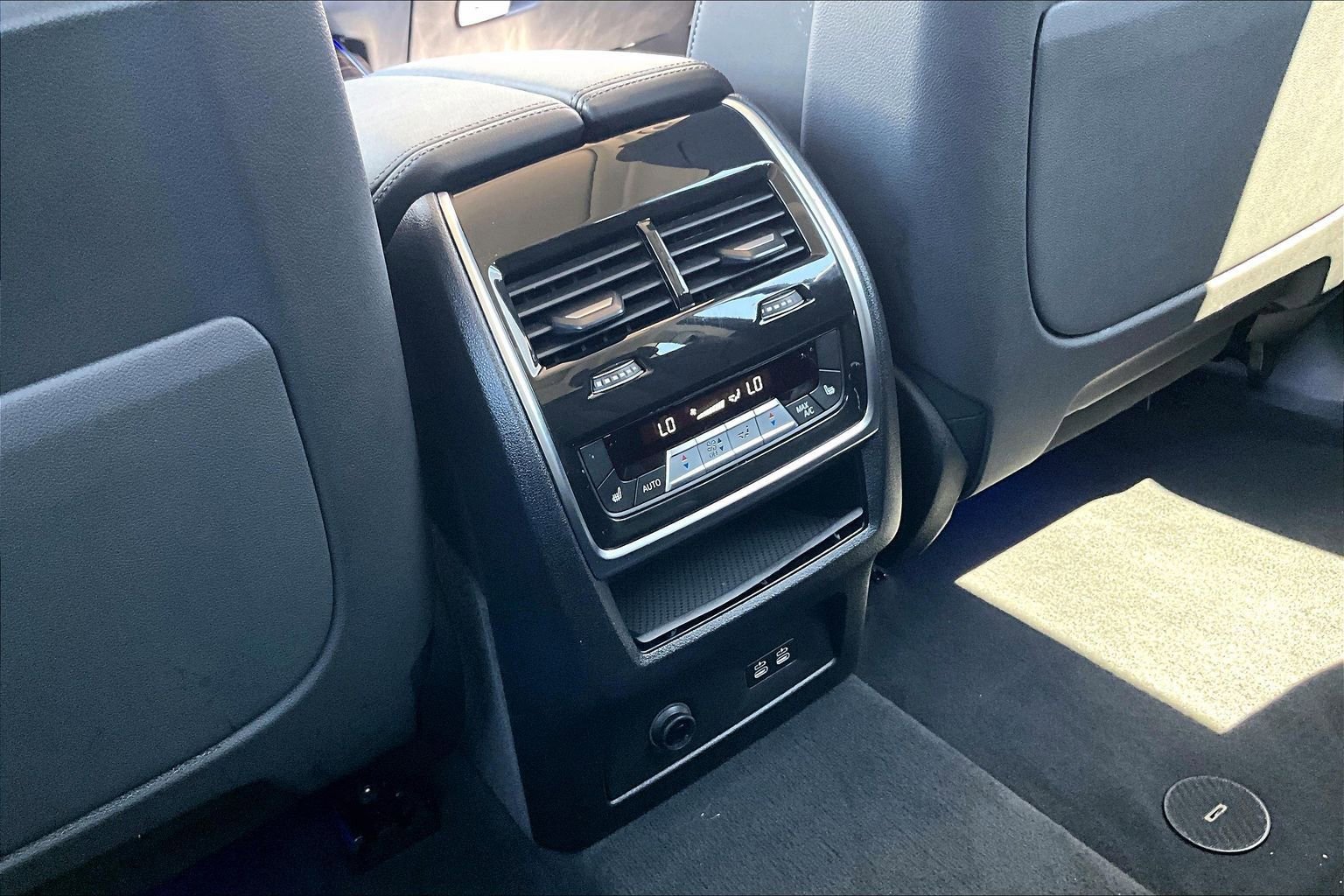 Used 2025 BMW X7 xDrive40i image 34