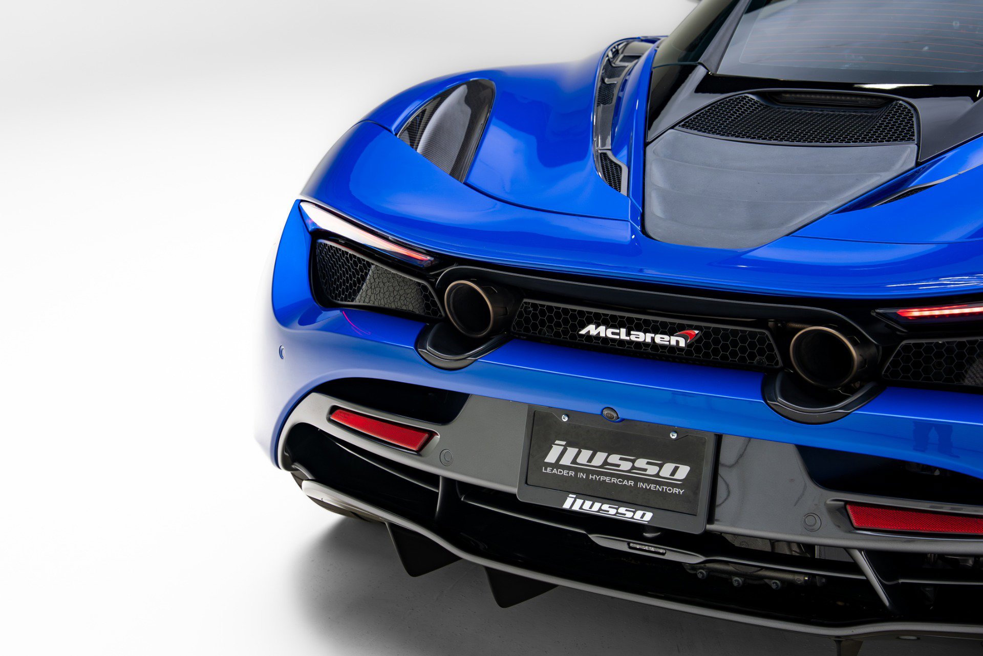 Used 2018 McLaren 720S Performance RWD image 33
