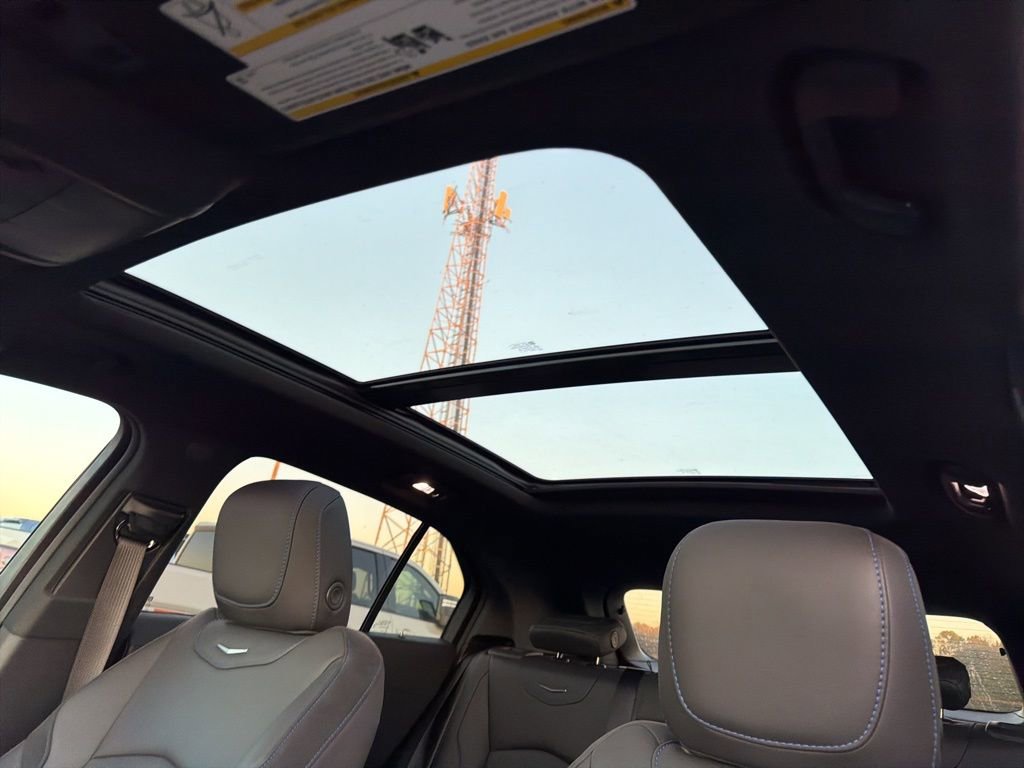 Used 2025 Cadillac XT4 Sport image 18