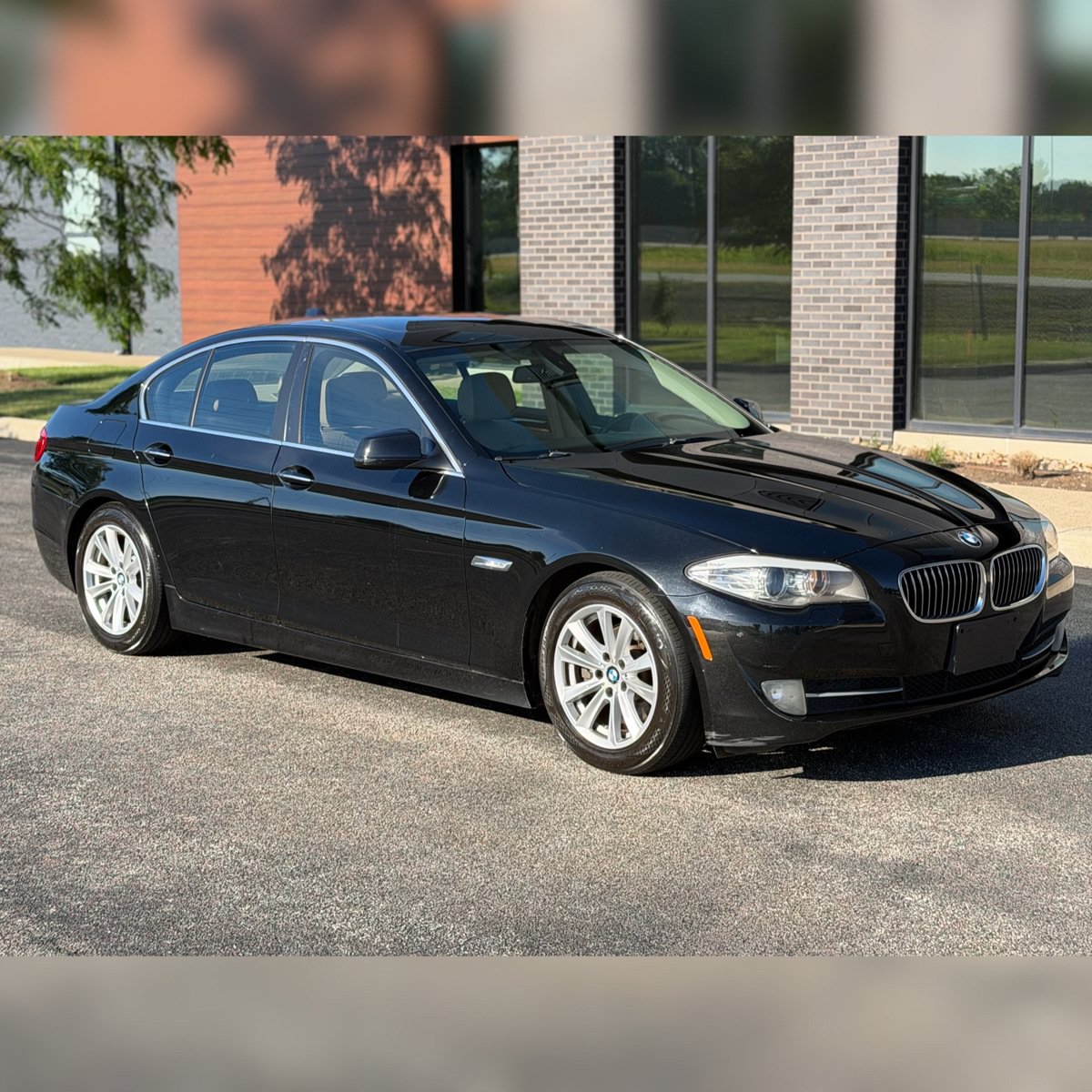Used 2011 BMW 528i Sedan