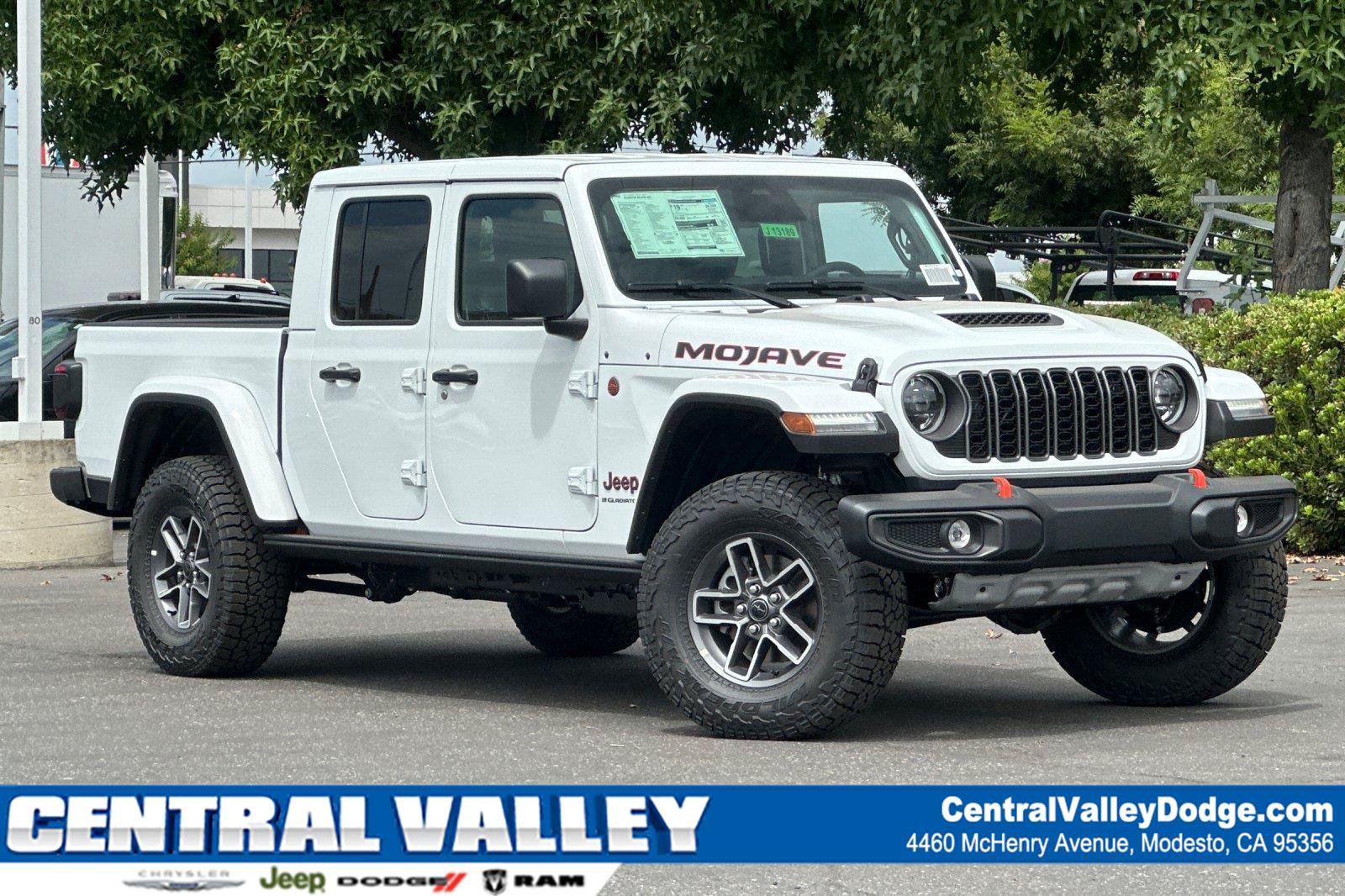New 2026 Jeep Gladiator Mojave AWD/4WD image 1