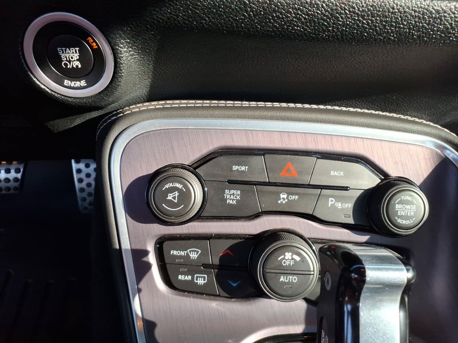 Used 2016 Dodge Challenger R/T Scat Pack RWD image 19