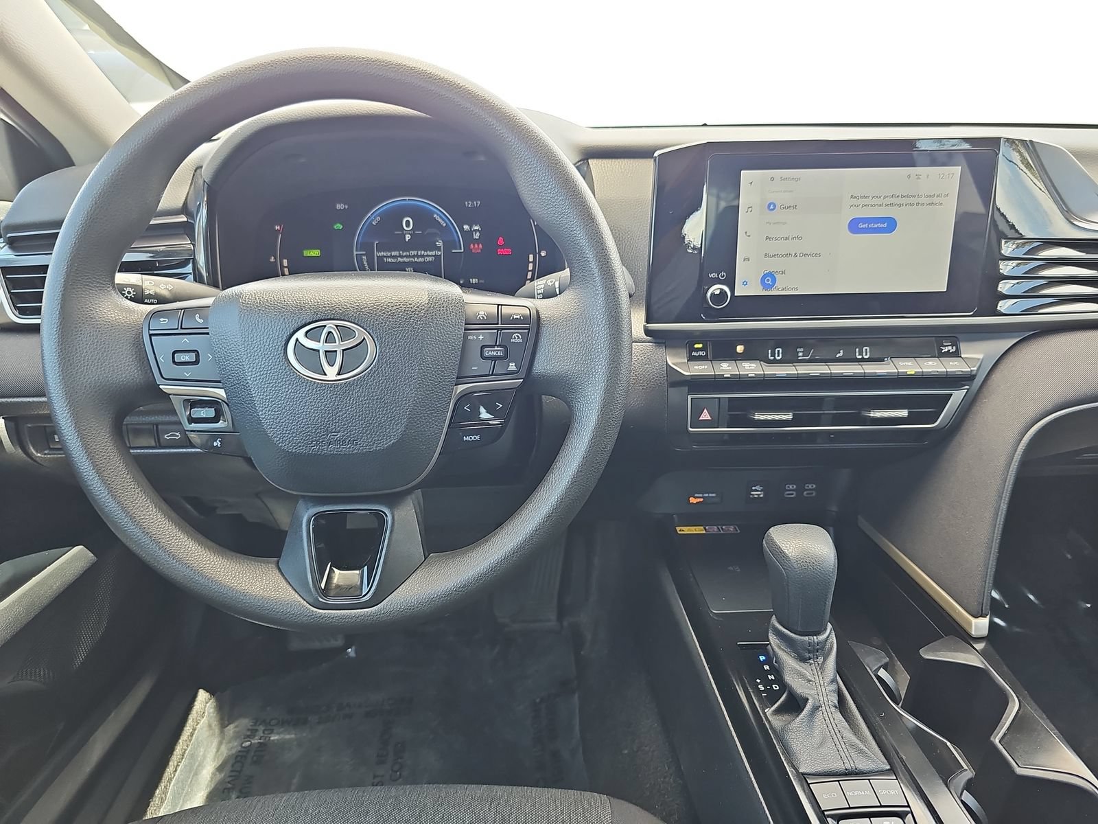 Used 2025 Toyota Camry LE FWD image 15