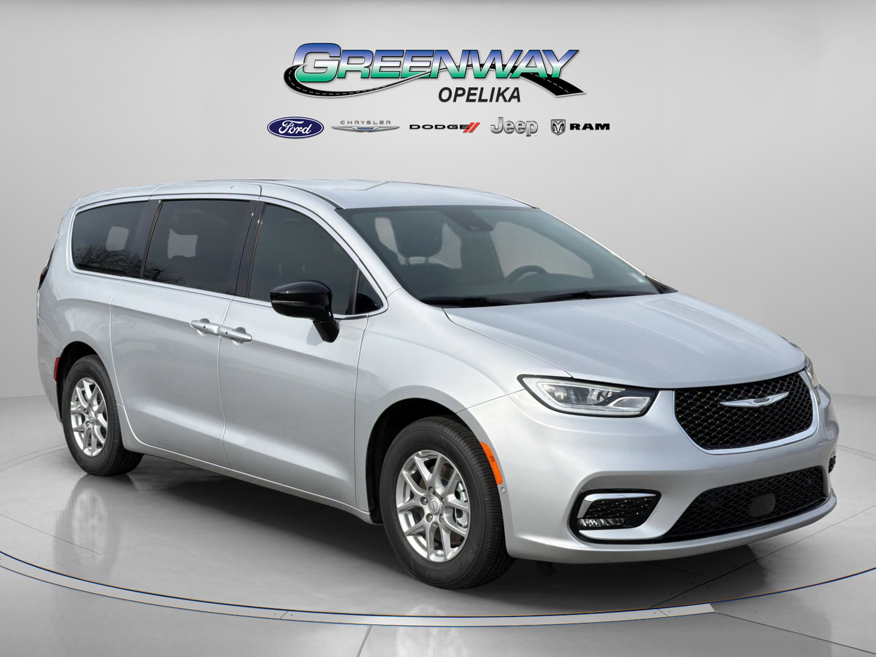 New 2026 Chrysler Pacifica Select FWD image 1