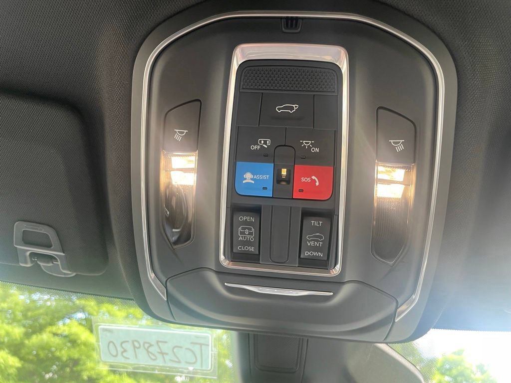 New 2026 Jeep Grand Cherokee Laredo X AWD/4WD image 22