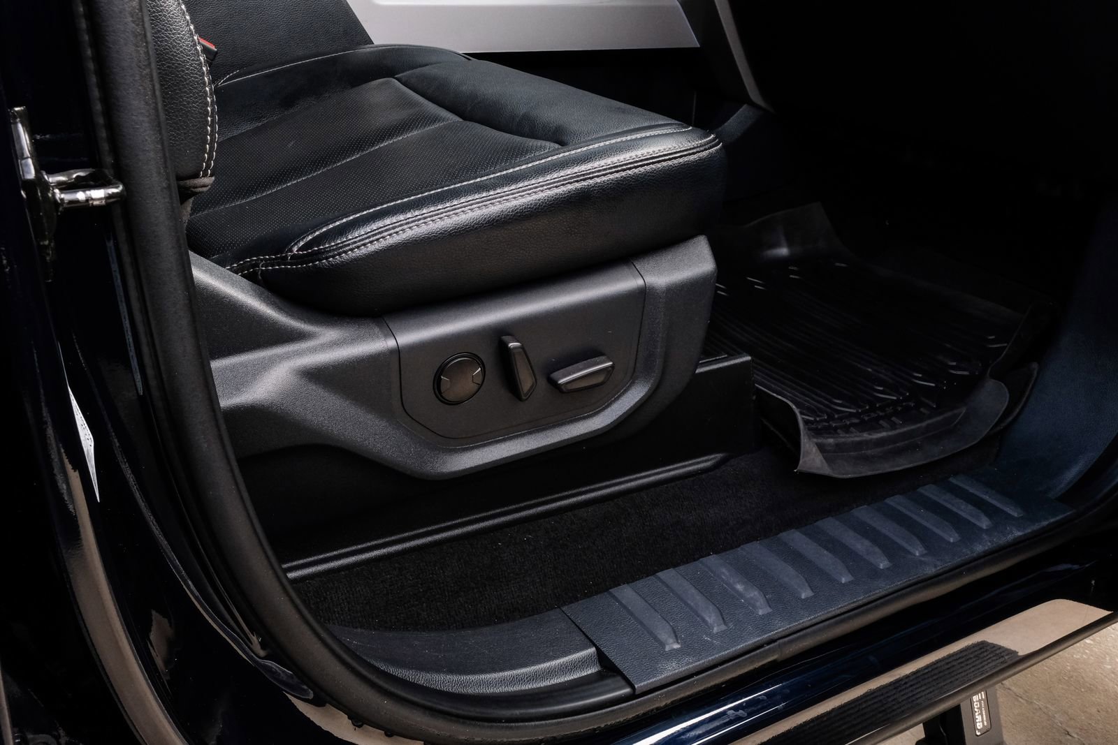 Used 2022 Ford F250 Lariat w/ Lariat Ultimate Package image 40