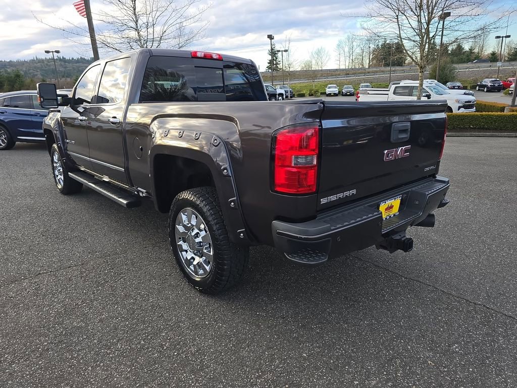 Used 2015 GMC Sierra 2500 Denali w/ Duramax Plus Package image 4