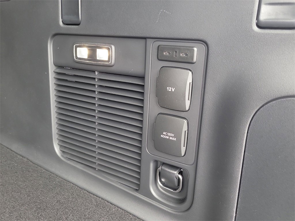 New 2025 Lincoln Navigator L Black Label image 9