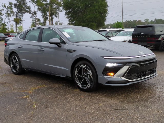 New 2026 Hyundai Sonata SEL FWD image 3
