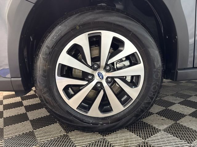 Certified 2025 Subaru Outback Premium image 10