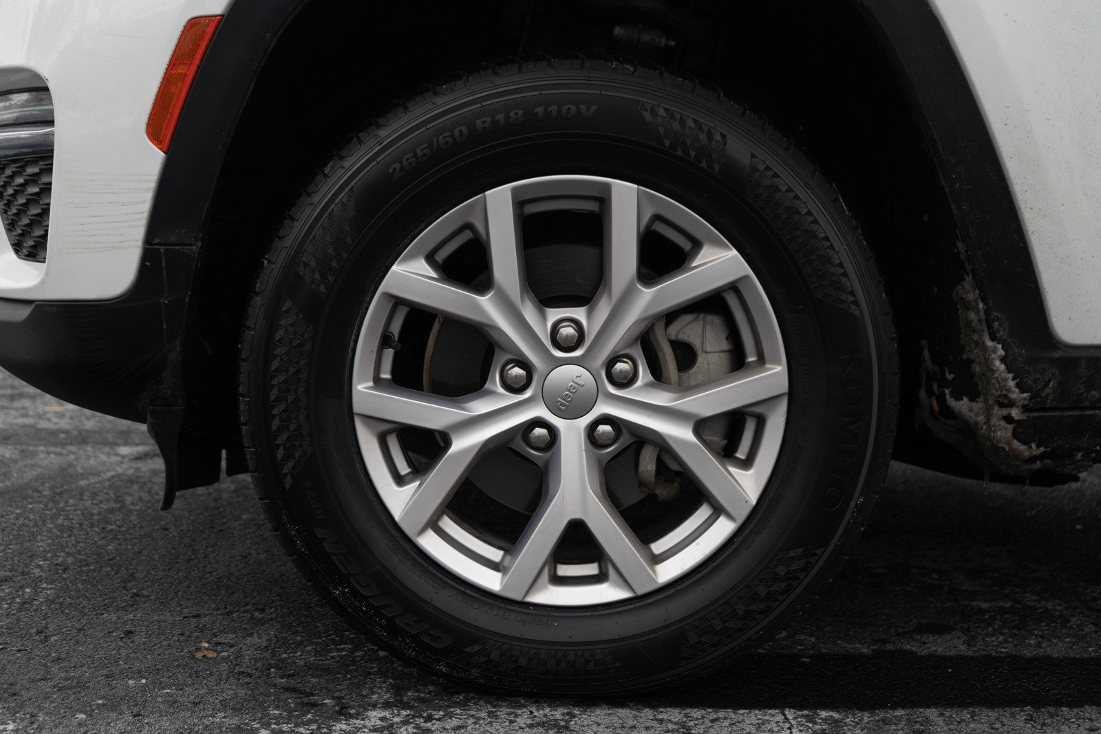 Used 2022 Jeep Grand Cherokee Limited image 10