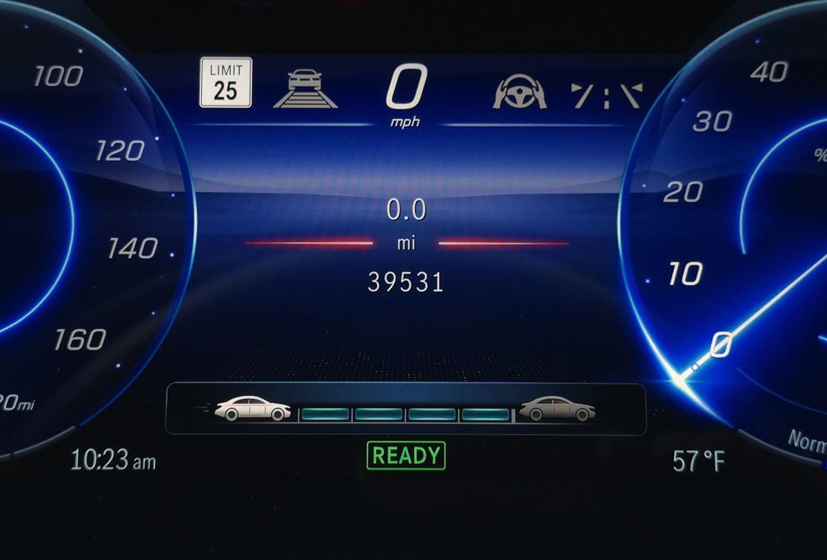 Used 2022 Mercedes-Benz EQS 580 4MATIC Sedan image 38
