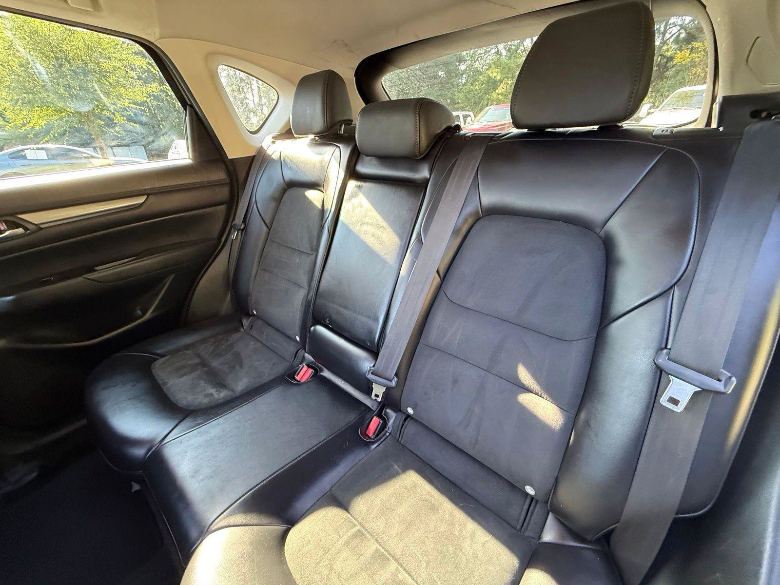 Used 2018 MAZDA CX-5 Touring w/ Preferred Equipment Package AWD/4WD image 27