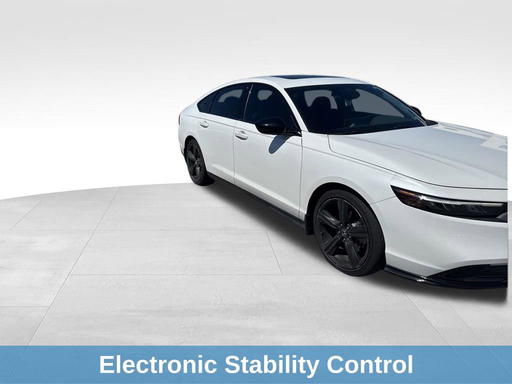 Used 2023 Honda Accord Sport image 9