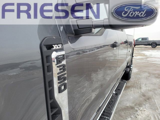New 2026 Ford F350 XLT w/ FX4 Off-Road Package image 16