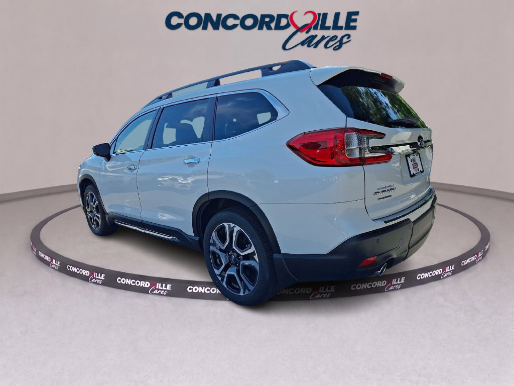 Used 2026 Subaru Ascent Touring w/ Popular Package #1 AWD/4WD image 5