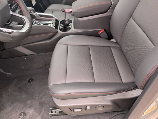 New 2026 Chevrolet Colorado Z71 w/ Midnight Edition AWD/4WD image 23