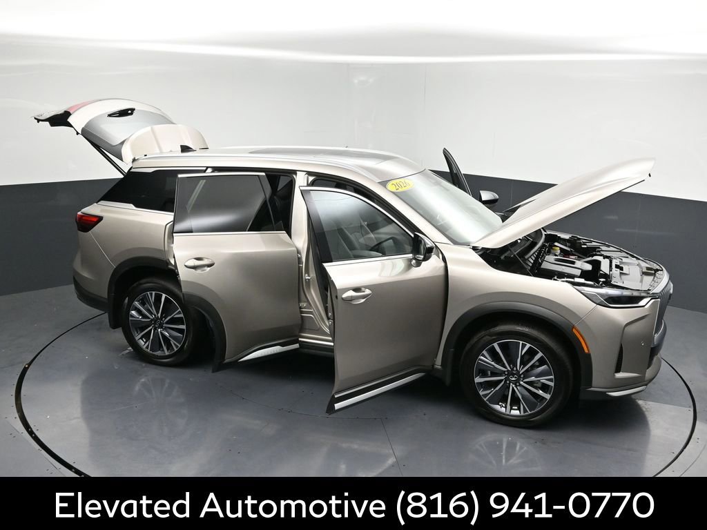 Certified 2026 INFINITI QX60 Luxe w/ Cargo Package AWD/4WD image 38