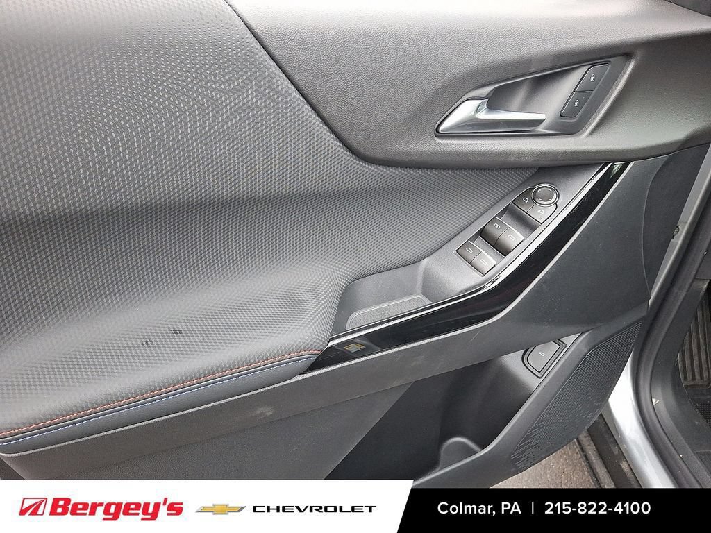 New 2026 Chevrolet Equinox RS w/ Safety and Technology Package FWD image 9