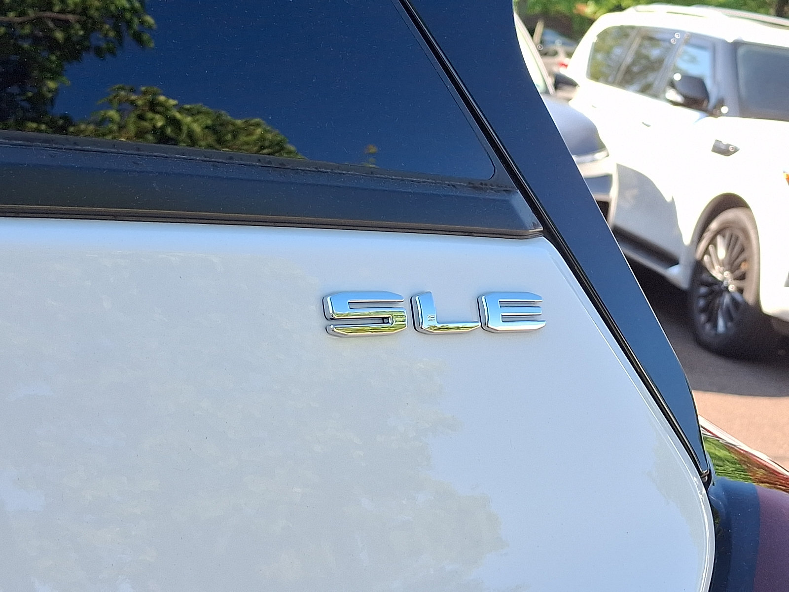 Used 2022 GMC Terrain SLE w/ Driver Convenience Package AWD/4WD image 31