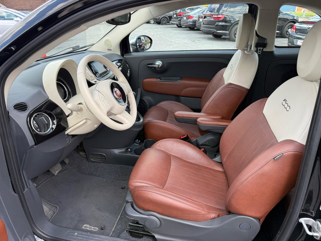 Used 2017 FIAT 500 Lounge image 21