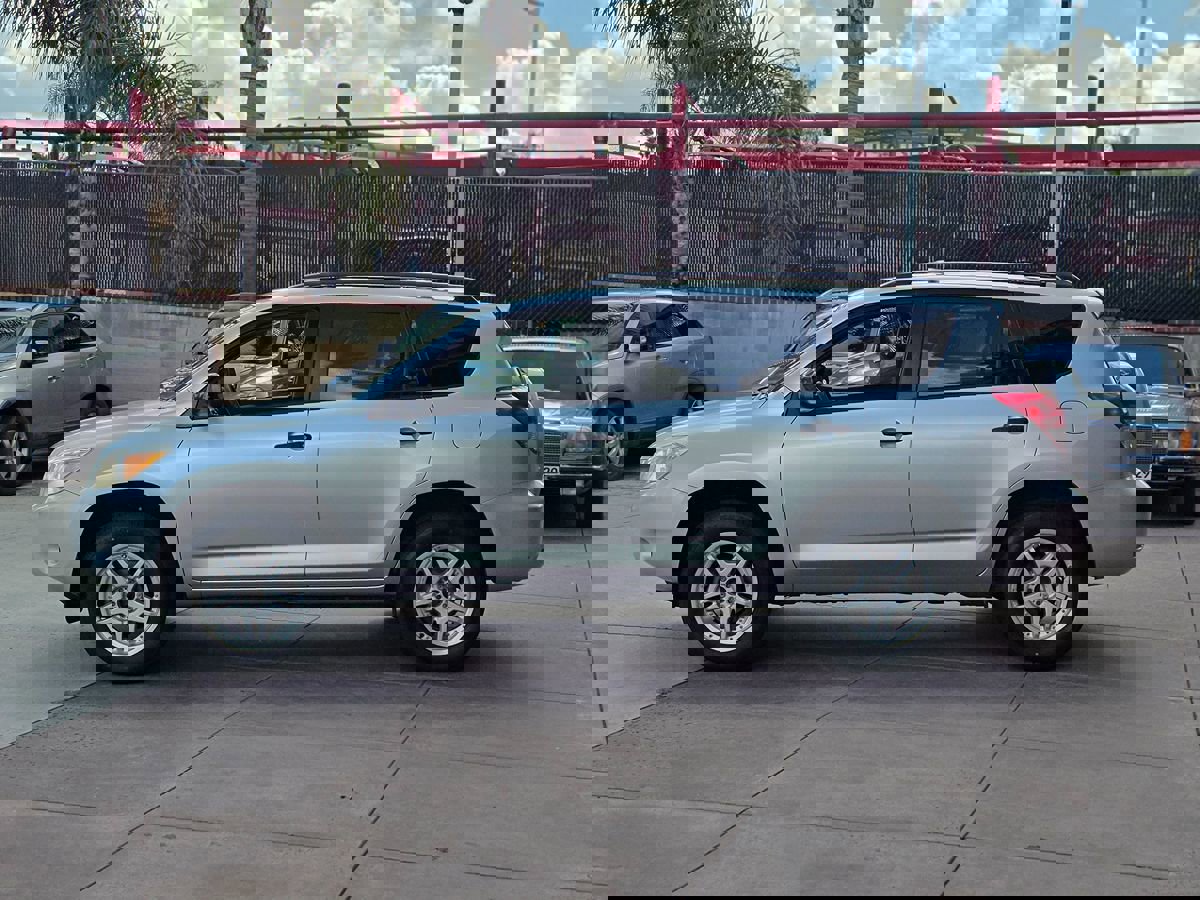 Used 2006 Toyota RAV4 2WD image 11