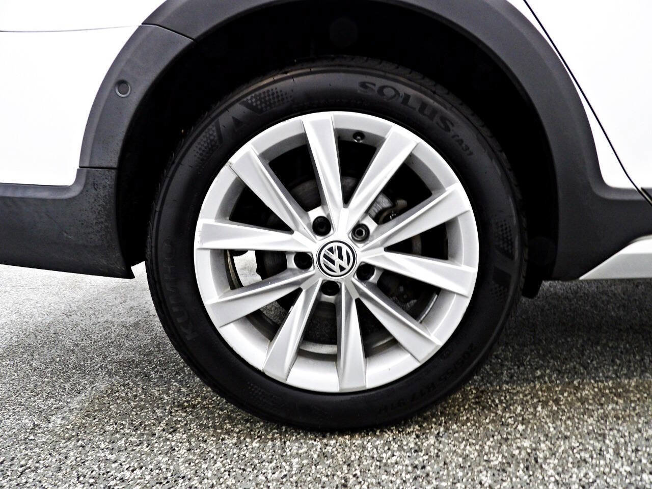 Used 2017 Volkswagen Golf Alltrack SE image 22
