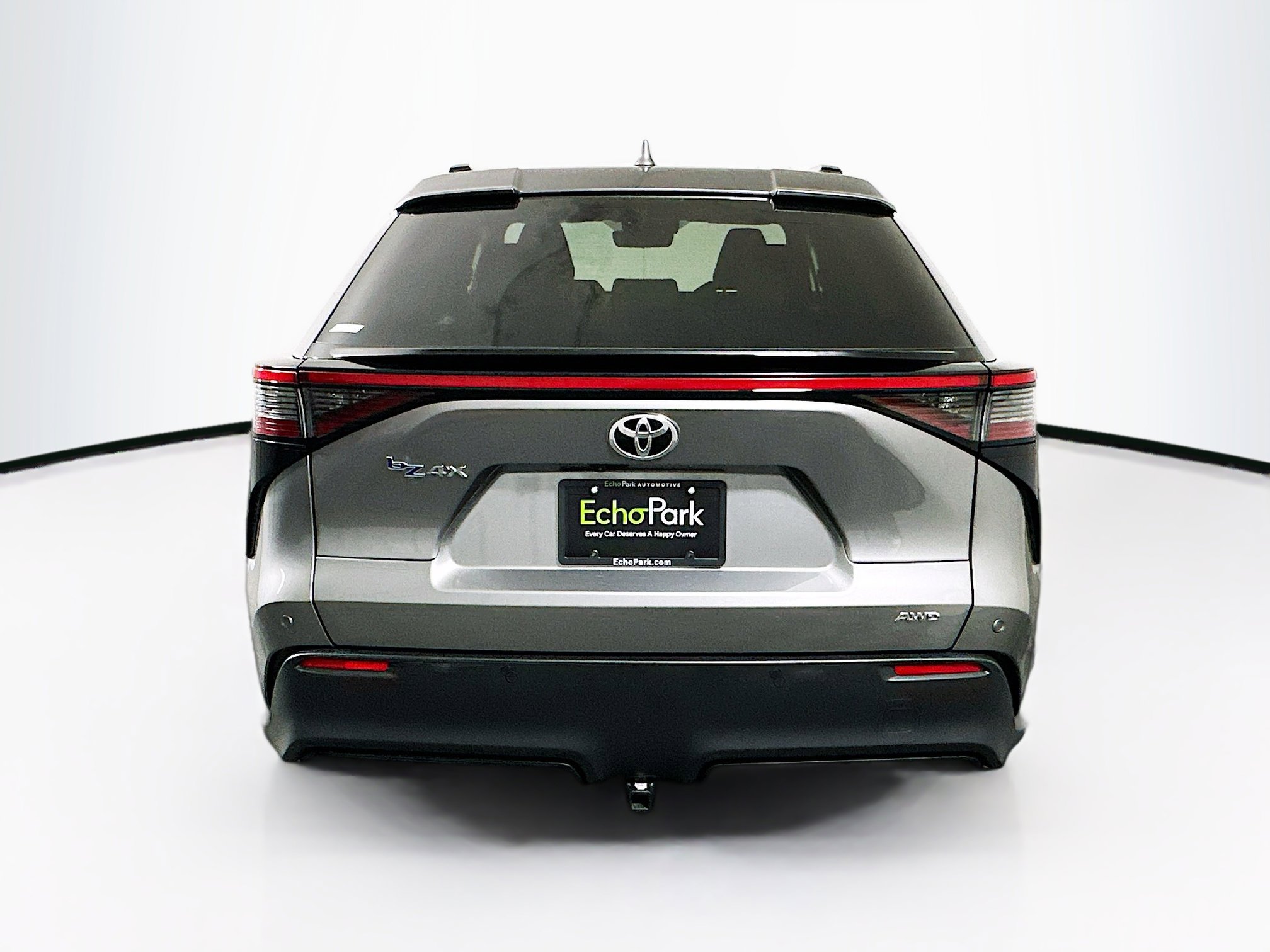 Used 2023 Toyota bZ4X XLE AWD/4WD image 7