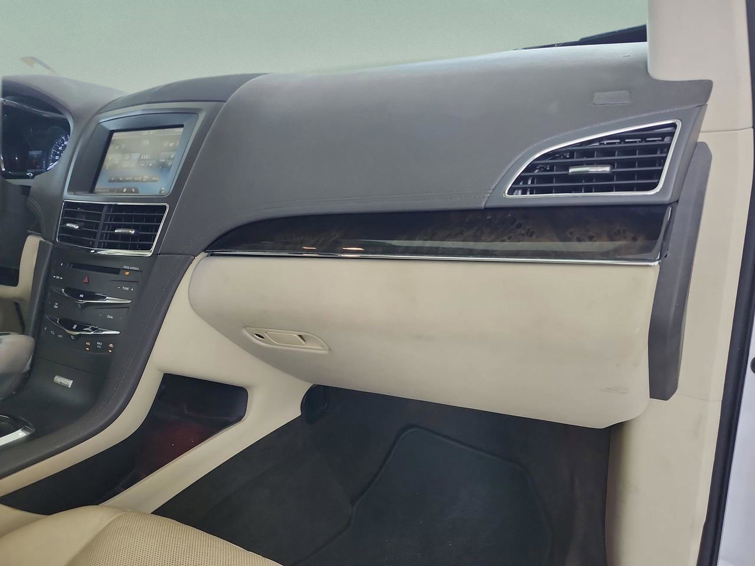 Used 2014 Lincoln MKT FWD image 20