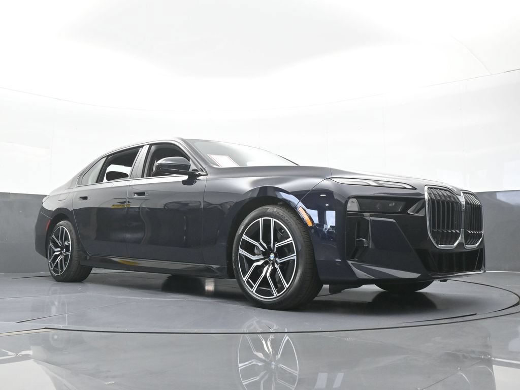 Used 2025 BMW 740i xDrive AWD/4WD image 71