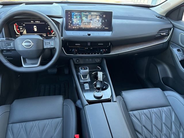New 2026 Nissan Rogue Platinum w/ Platinum Premium Package image 2