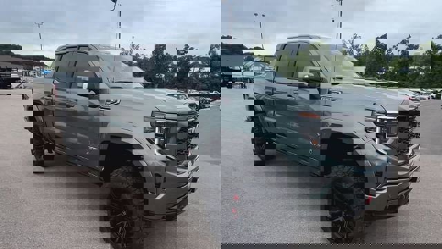 New 2025 GMC Sierra 1500 AT4 w/ AT4 Premium Package image 2